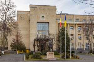 MAE: Autorităţile locale din Atena nu au notificat Ambasada României despre existenţa unor cetăţeni români printre persoanele afectate de explozie